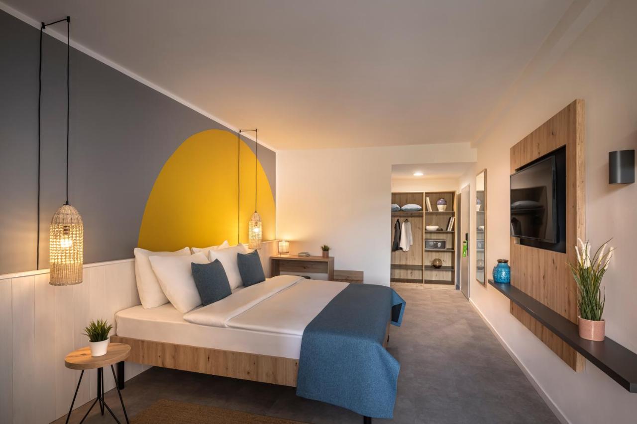 Sunny Baska Hotel By Valamar, Ex Corinthia Экстерьер фото