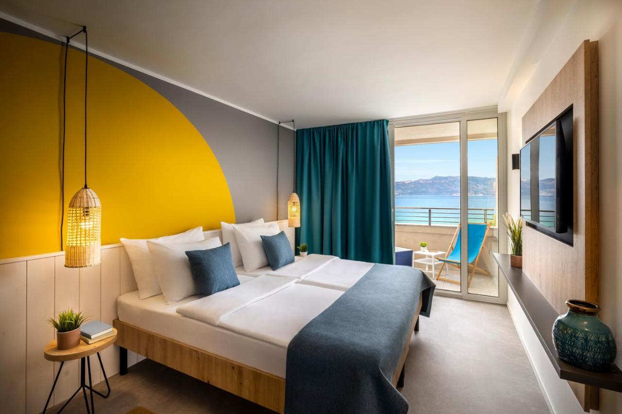 Sunny Baska Hotel By Valamar, Ex Corinthia Экстерьер фото